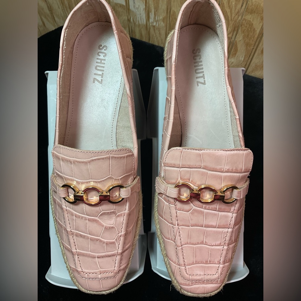 SCHUTZ Blush Croc-Patterned Loafers with Gold Accent - Picture 5 of 10